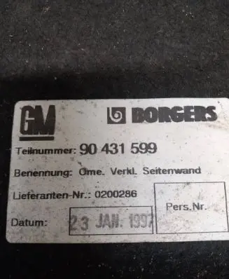 Opel Omega B2 Trunk/boot trim cover 90431599 90457578 3JAN1997