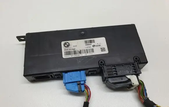 BMW 5 F10 F11 Gateway control module 9266407 61359266407 0787184