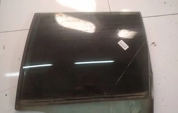 Opel Omega B2 Rear door window glass AS2