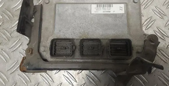 Honda Insight Engine control unit/module 6827102720 37820RBJE65