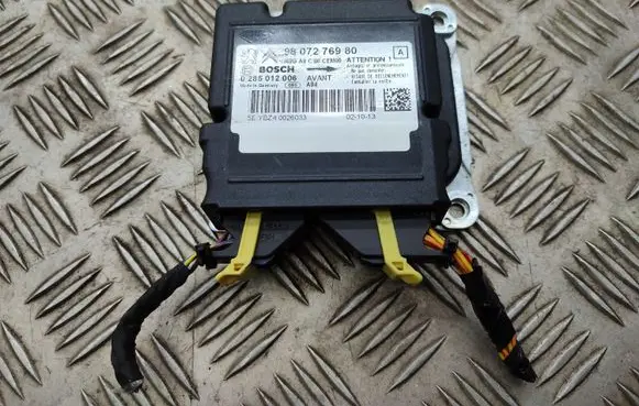 Peugeot 2008 I Airbag control unit/module 9807276980