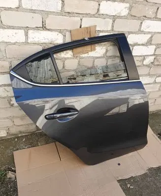Mazda 3 II Rear door B45A72010 S5267