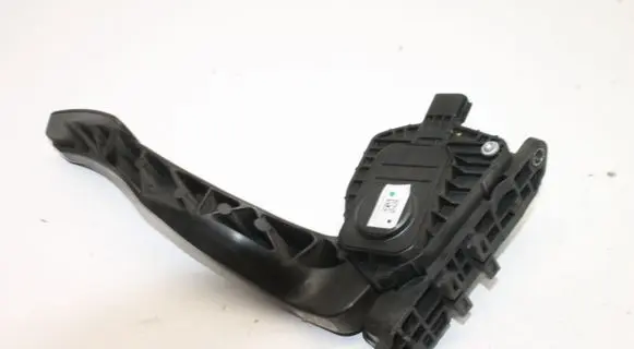 Ford Mondeo MK IV Accelerator throttle pedal 9F836CT8UC