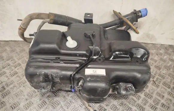 Renault Trafic III (X82) AdBlue liquid reservoir 172A22038R 208993933R 748902871R