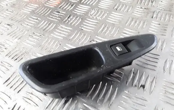 Peugeot 308 Electric window control switch 96565185
