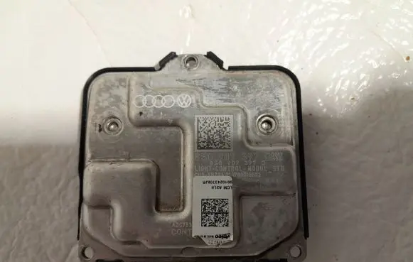 Audi A3 S3 8V LED ballast control module 8S0907397D