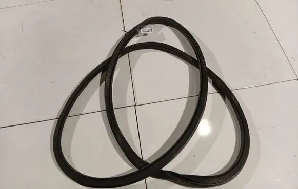 Opel Insignia A Rubber seal front coupe door