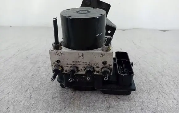 Skoda Fabia Mk2 (5J) ABS Pump