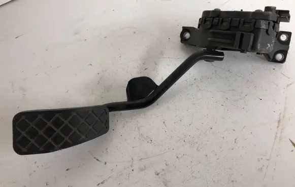 Audi A4 S4 B6 8E 8H Accelerator throttle pedal 8E2721523