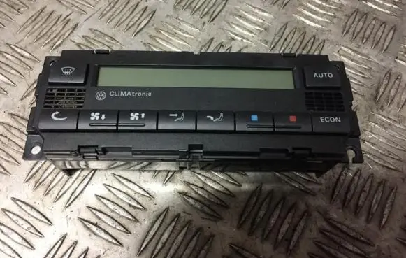Volkswagen PASSAT B5 Climate control unit