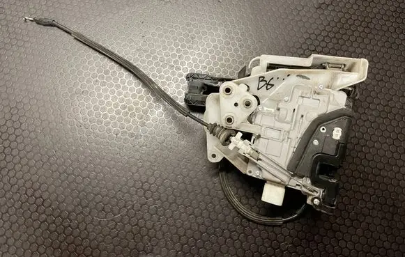 Audi A6 S6 C6 4F Front door lock 280336 052021