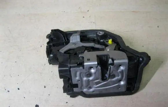 BMW X5 F15 Loading door lock 7281934 I2258
