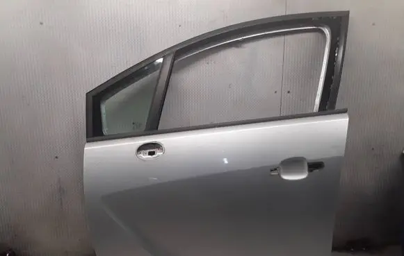 Opel Meriva B Front door