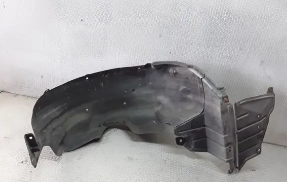 Rear arch fender liner splash guards