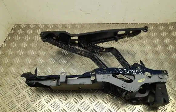 Porsche 911 991 Tailgate/trunk/boot hinge 99151415201