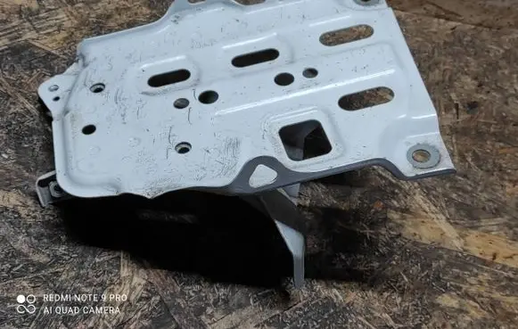 Honda Civic IX Battery tray 