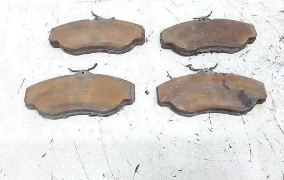 Land Rover Range Rover P38A Brake pads (front) 