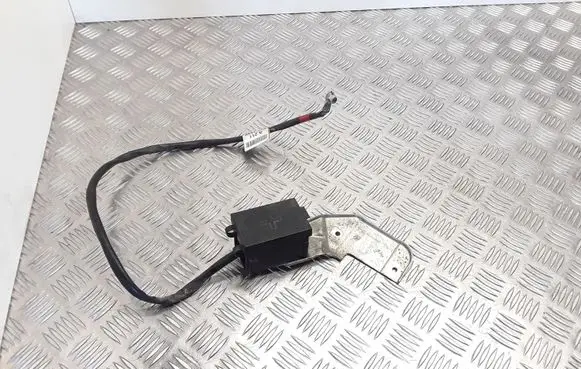 Mercedes-Benz E W211 Positive cable (battery)