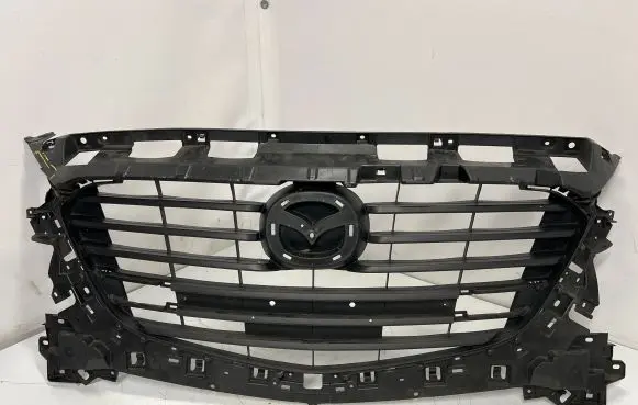 Mazda 3 II Front grill BANE50712 T25S20