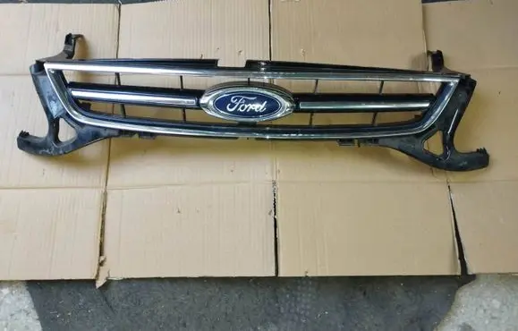 Ford Mondeo MK IV Front bumper upper radiator grill