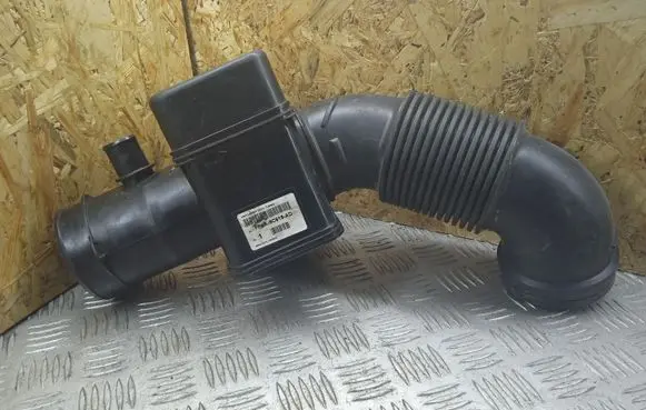 Land Rover Range Rover Sport L494 Intercooler hose/pipe FPLA9C619AD