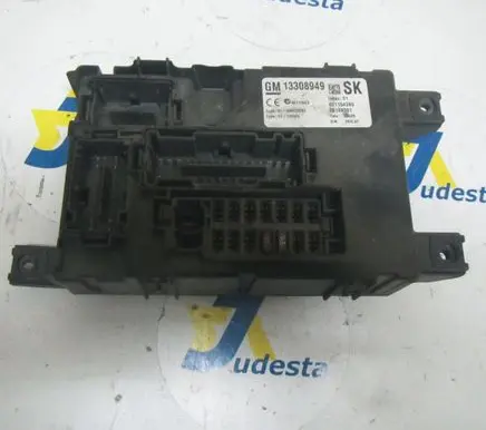 Opel Corsa D Central body control module 13308949