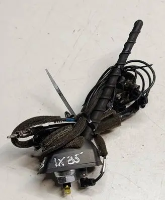 Hyundai ix35 Radio antenna 962102S600U3 962102S600 962202S100