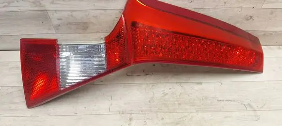 Volvo V70 Tailgate rear/tail lights 164393 164393L1 164397