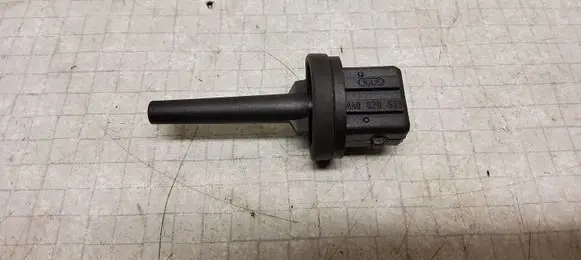 Volkswagen PASSAT B5 Interior temperature sensor 4A0820539