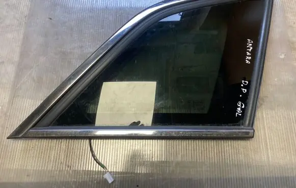 Opel Antara Rear side window 96660069