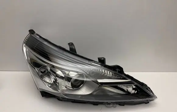 Toyota Verso Headlight/headlamp 811300F16100 166606