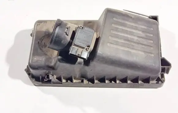 Toyota Avensis T250 Air filter box 177050g011 17705-0g011
