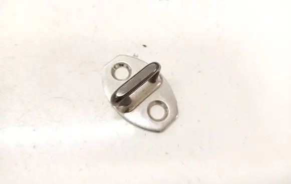 Seat Altea Front door lock loop/hook striker 5P0837033