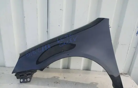 Volkswagen Golf V Fender 56C13