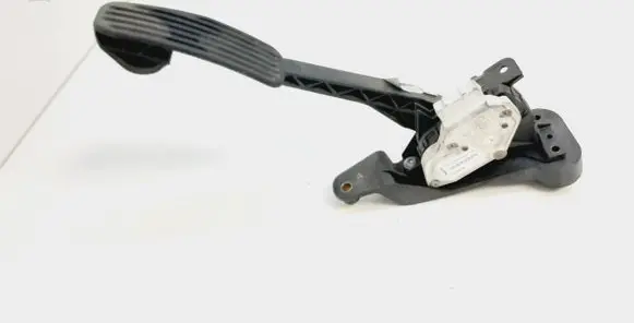 Volvo XC90 Accelerator throttle pedal 30683520