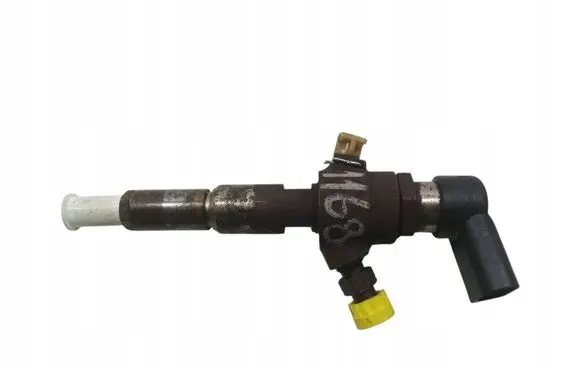 Fuel injector