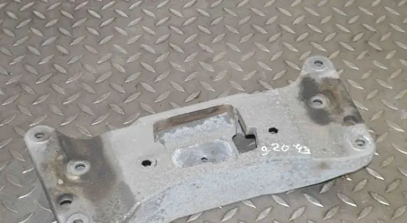 BMW 5 F10 F11 Gearbox mounting bracket 6781222