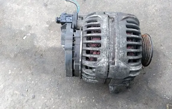 Audi A6 S6 C5 4B Generator/alternator 0124525008
