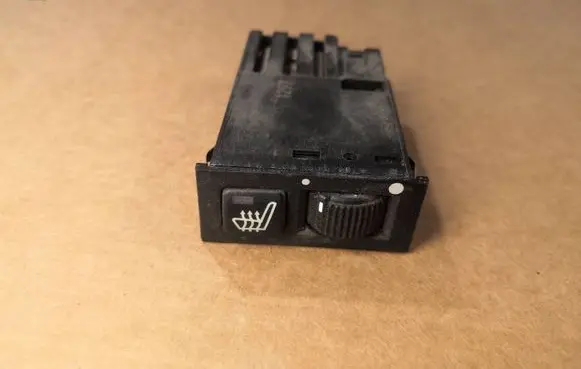 BMW 7 E38 Seat heating switch 61318352259 03055000 459500
