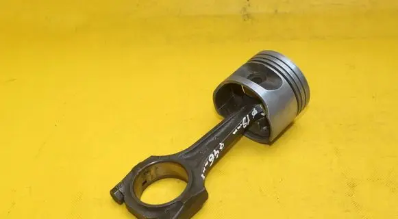 Opel Astra G Piston with connecting rod 90400092