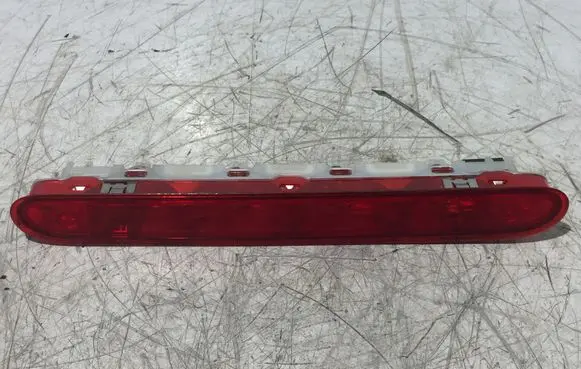 Peugeot Expert Third/center stoplight 9811325980 W126320 1340120