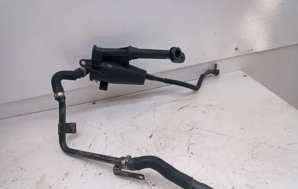 Opel Insignia A Oil breather separator 70330351 565581915 55567249