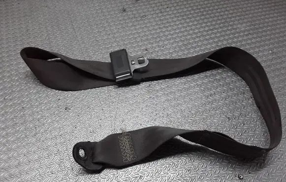KIA Sportage Middle seatbelt (rear) 