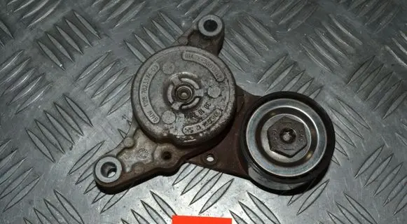 Toyota Avensis T270 Generator/alternator belt tensioner 1128782337403