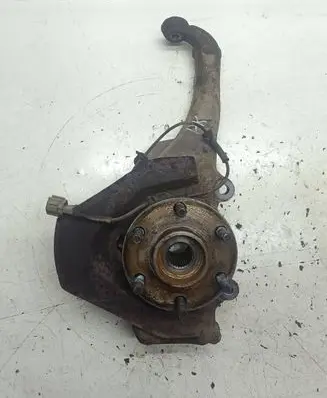 Nissan Navara D40 Front wheel hub