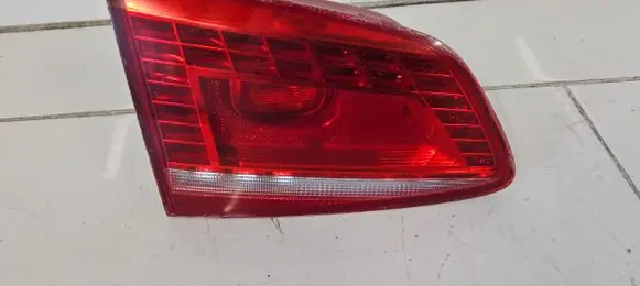 Volkswagen PASSAT B7 Rear/tail lights 179835