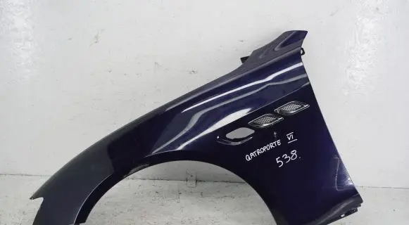 Maserati Quattroporte Fender