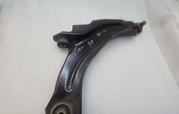 Renault Clio IV Front lower control arm/wishbone