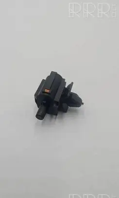 Tesla Model Y Outside/exterior temperature sensor 1106818-00-A 110681800A 1106818