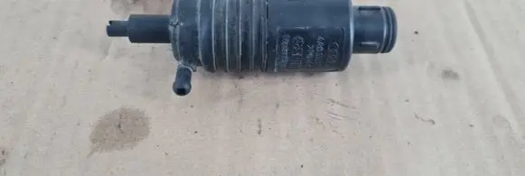 Audi 80 90 S2 B4 Windscreen/windshield washer pump 4A0955651